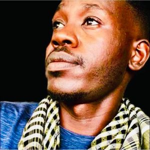 الصحفي معمر